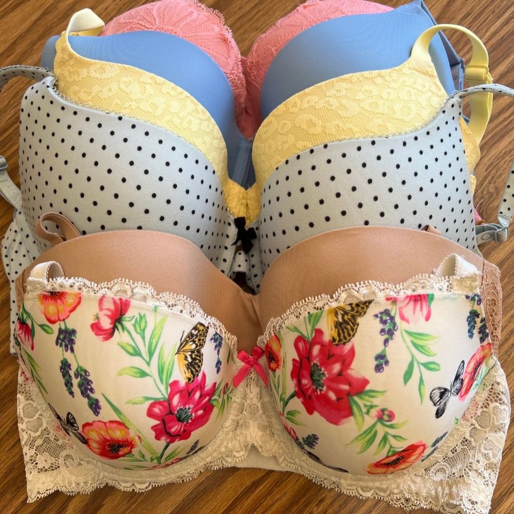 Victoria's Secret bras (6) size 34DD